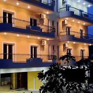 Amarildo Apartment Himare