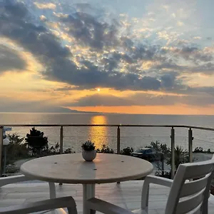 Wave Apartment Sarande